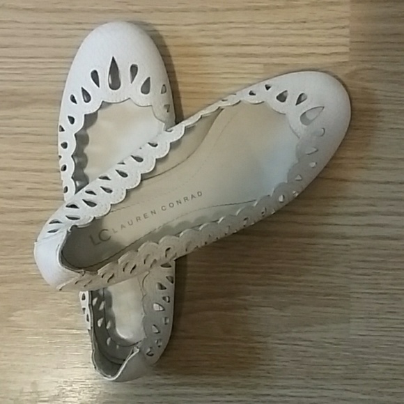 Flats - Picture 2 of 3